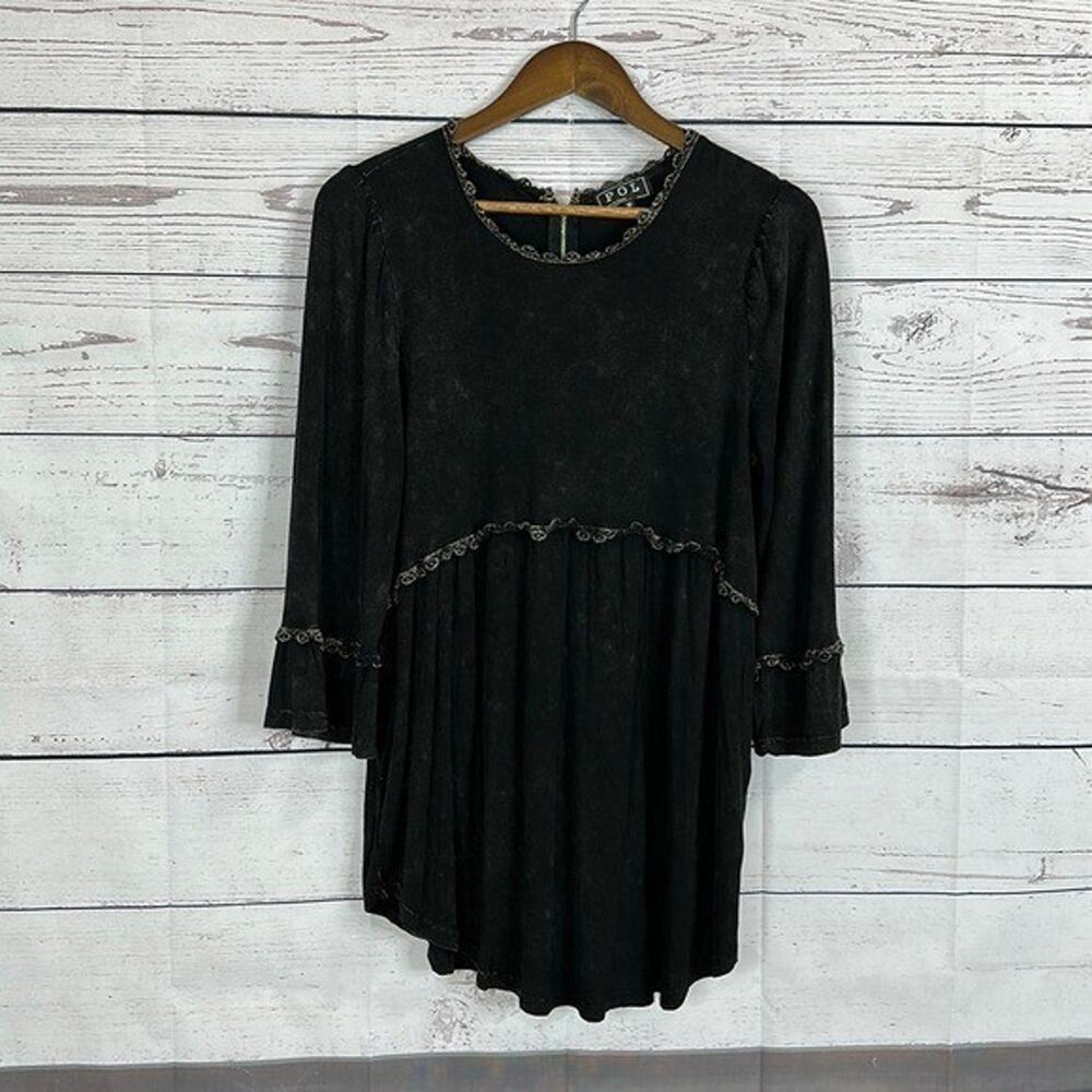 POL Top Shirt Tunic Womens Medium Black‎ Oversized Faded Distressed Boxy Boho
